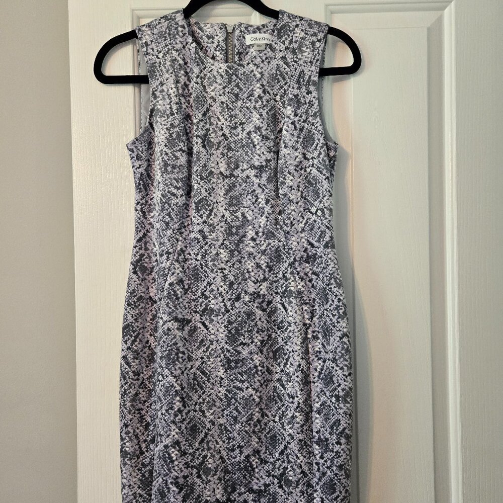 Womens Calvin Klein Size 4 Snakeskin Sheath Dress